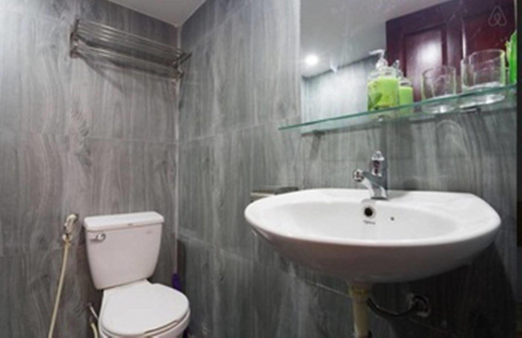 Spot On 883 Hachi Hostel دا نانغ المظهر الخارجي الصورة