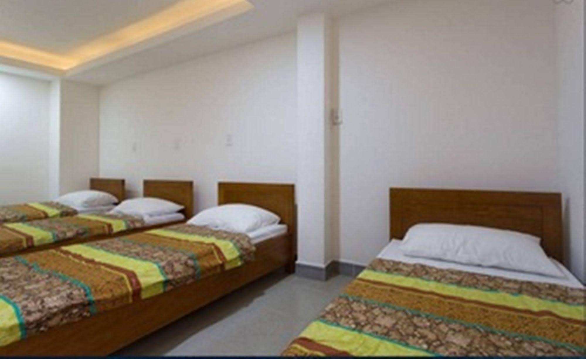 Spot On 883 Hachi Hostel دا نانغ المظهر الخارجي الصورة